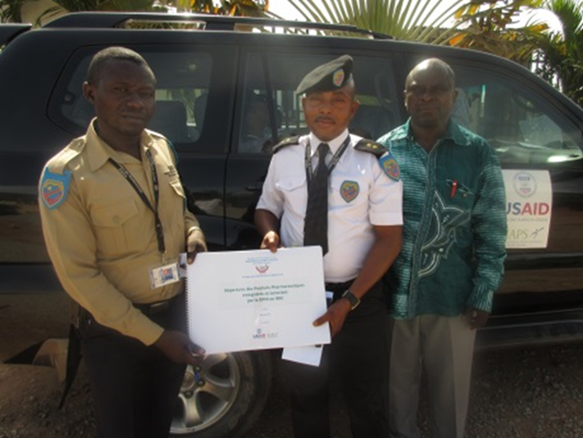 Certification of Medicine Inspectors in inspection of medicines referring to National Medicines Register at ports of entry in DRC. Photo credit: MTaPS