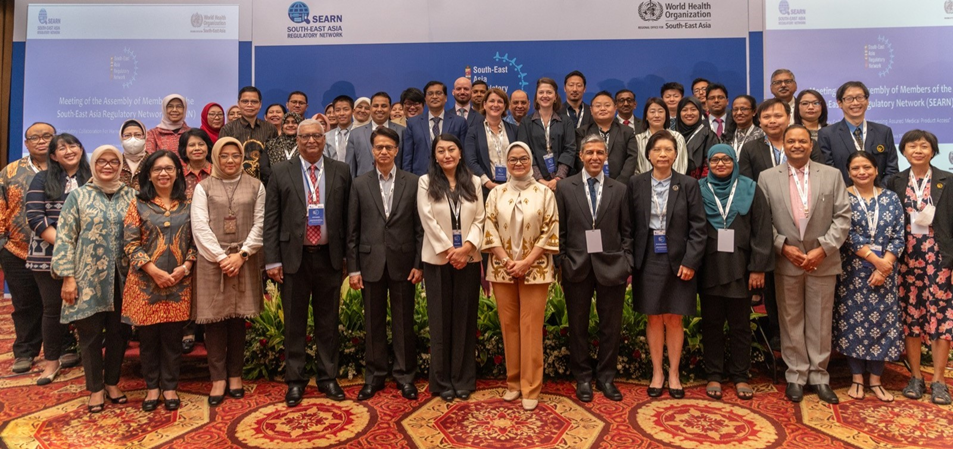 South Eastern Asian Regulatory Network (SEARN) members. Photo credit: SEARN